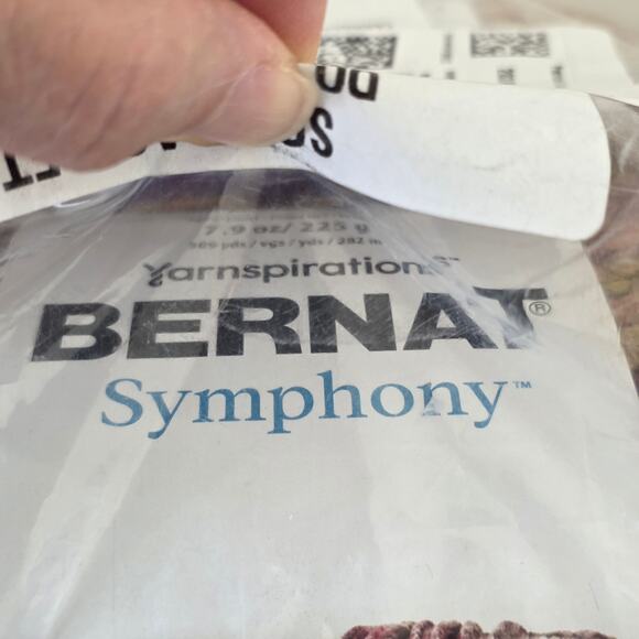 Bernat Symphony Yarn Set of 2 Skeins Multicolor Acrylic Wool Blend NEW - Picture 4 of 9